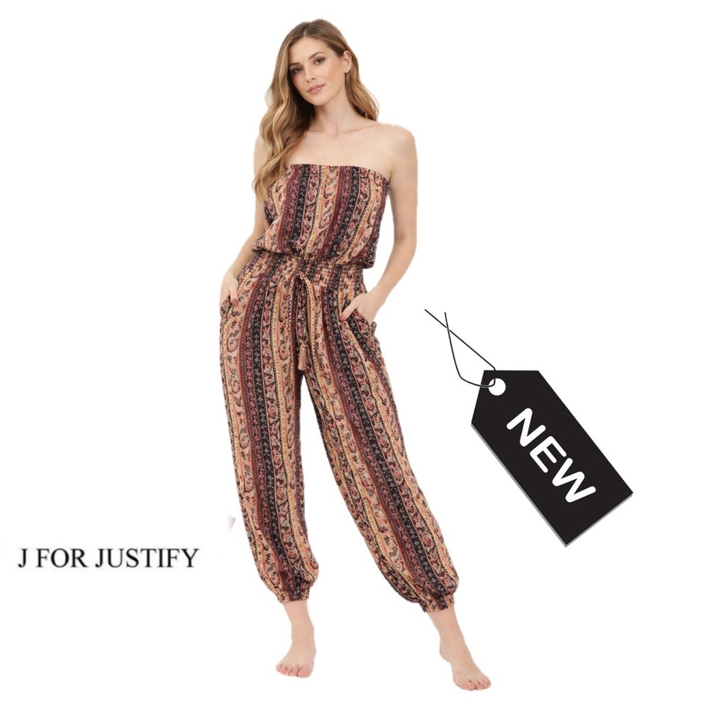 NWT paisley print Stretchy Strapless tube top Capri jumper with pockets